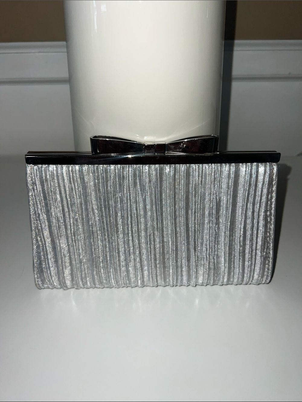 Vintage Metallic Silver Pleated Evening Clutch with Bow Clasp